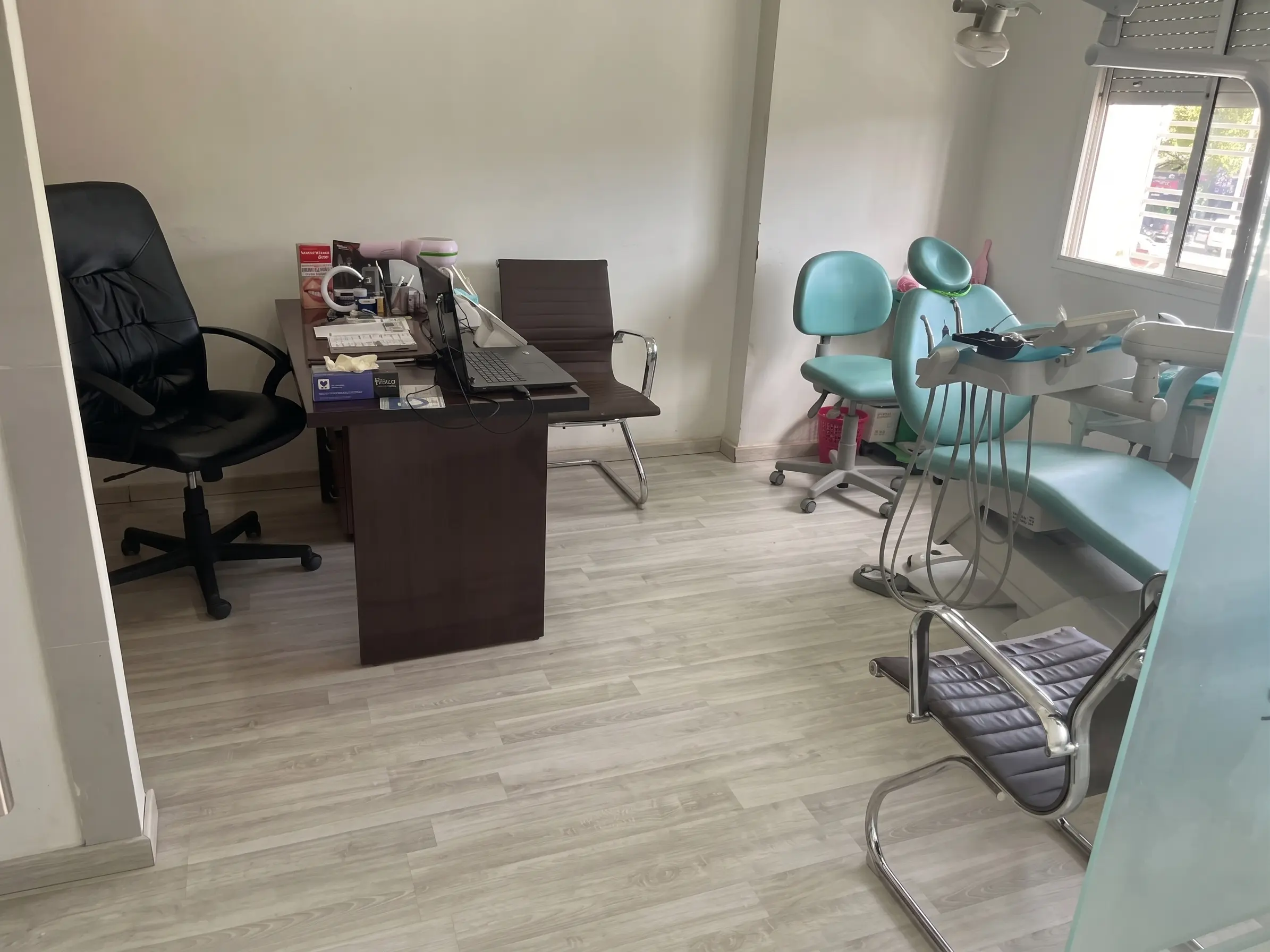 Centre dentaire à Fès Dr. Tahri Abdelhak — technologie moderne